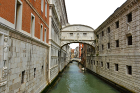 Italy Houses seperated by Water